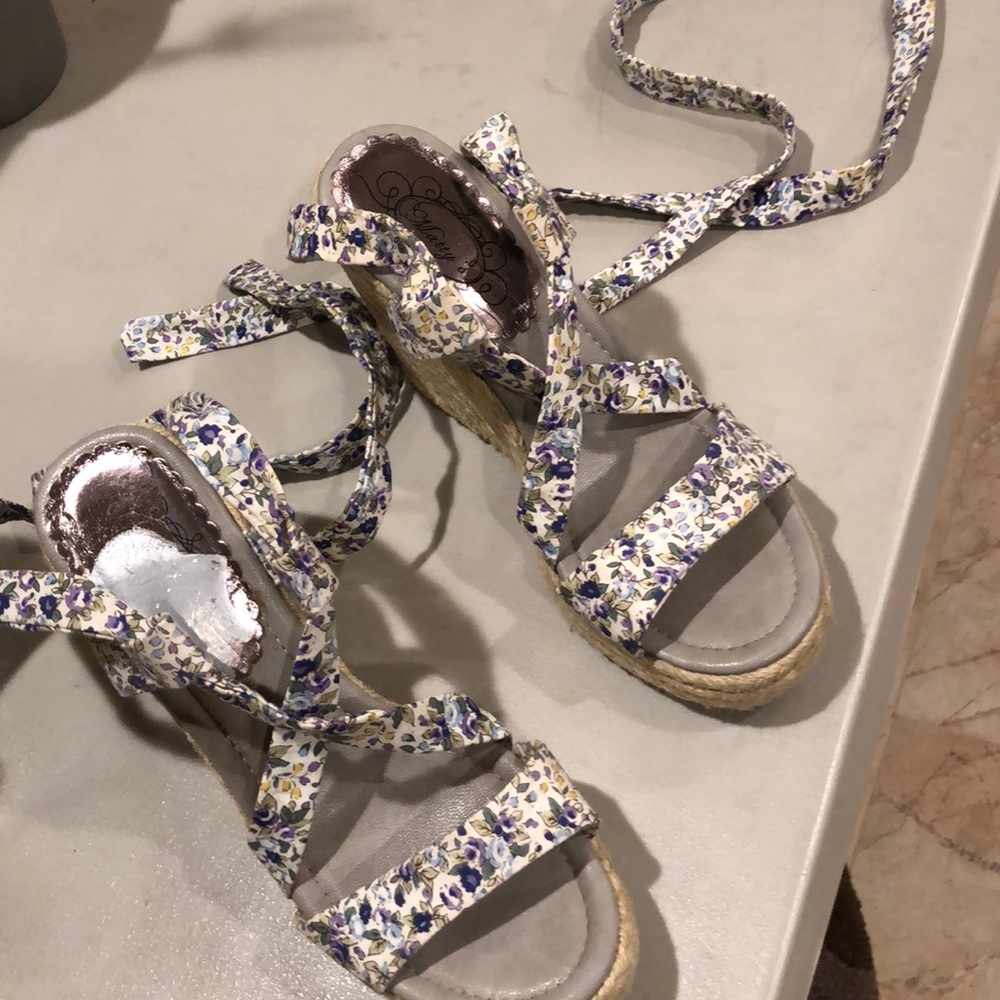 Wedges - Picture 4 of 7